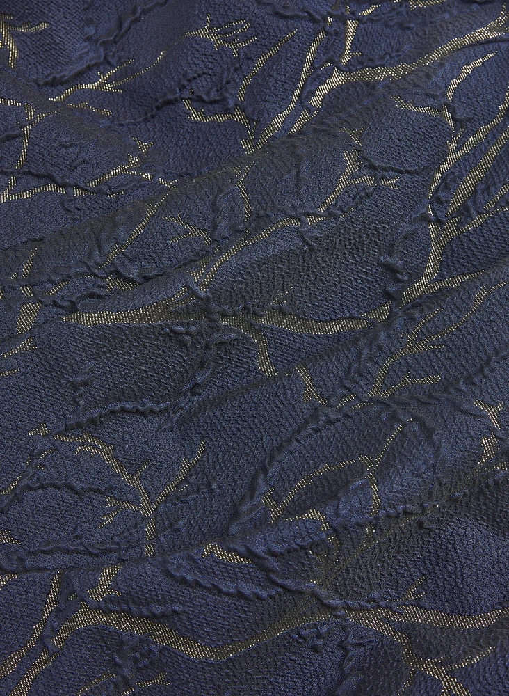 Robe en jacquard à encolure asymétrique