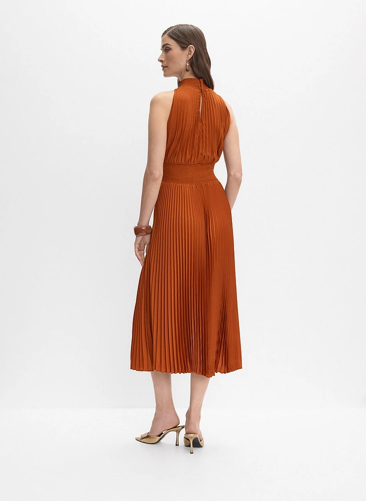 Robe plissée en satin