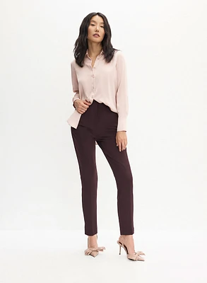 Blouse en satin boutonnée et pantalon à jambe étroite