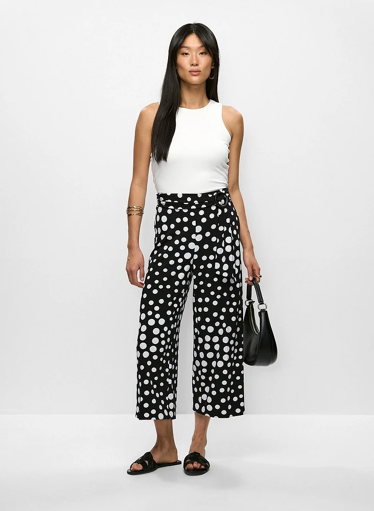 Essential Jersey Tank Top & Belted Polka Dot Capris