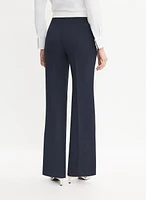 Pantalon à jambe évasée détails contrastants