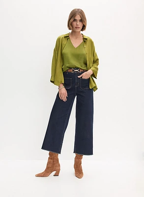 Blouse en satin et jean gaucho