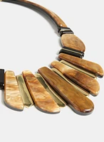 Collier plastron en résine
