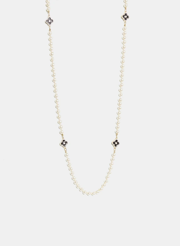 Long Clover Detail Pearl Necklace