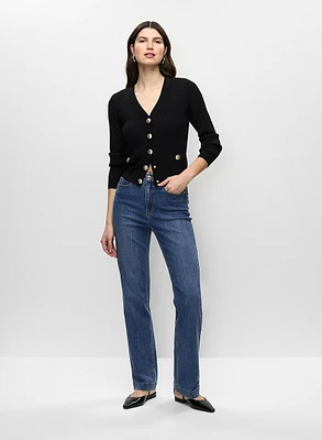 Cardigan à boutons dorés et jean semi-évasé