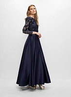 Robe longue en maille et jupe satin