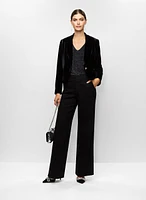 Veste en velours et jean évasé