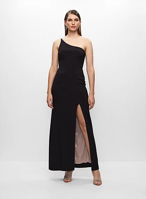 Robe à une bretelle avec fente avant