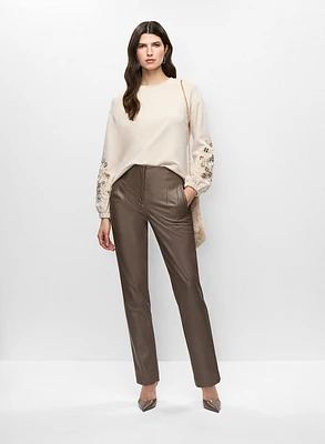 Pull ras-du-cou et pantalon en cuir végane