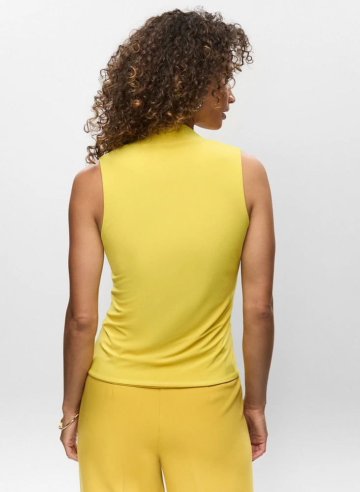 Haut sans manches à décolleté profond