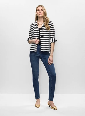 Veste rayée et jean étroit