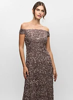 Robe de soirée à broderies en soutache