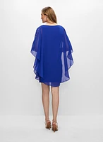 Robe à cape superposée et perles