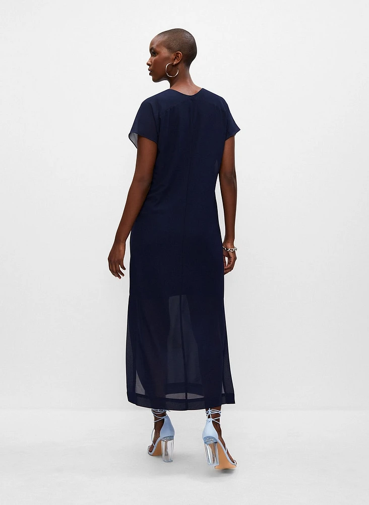 Robe longue à fentes et col en V