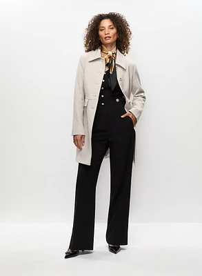 Pull à boutons décoratifs et pantalon coupe Soho