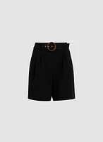 Short plissé avec ceinture