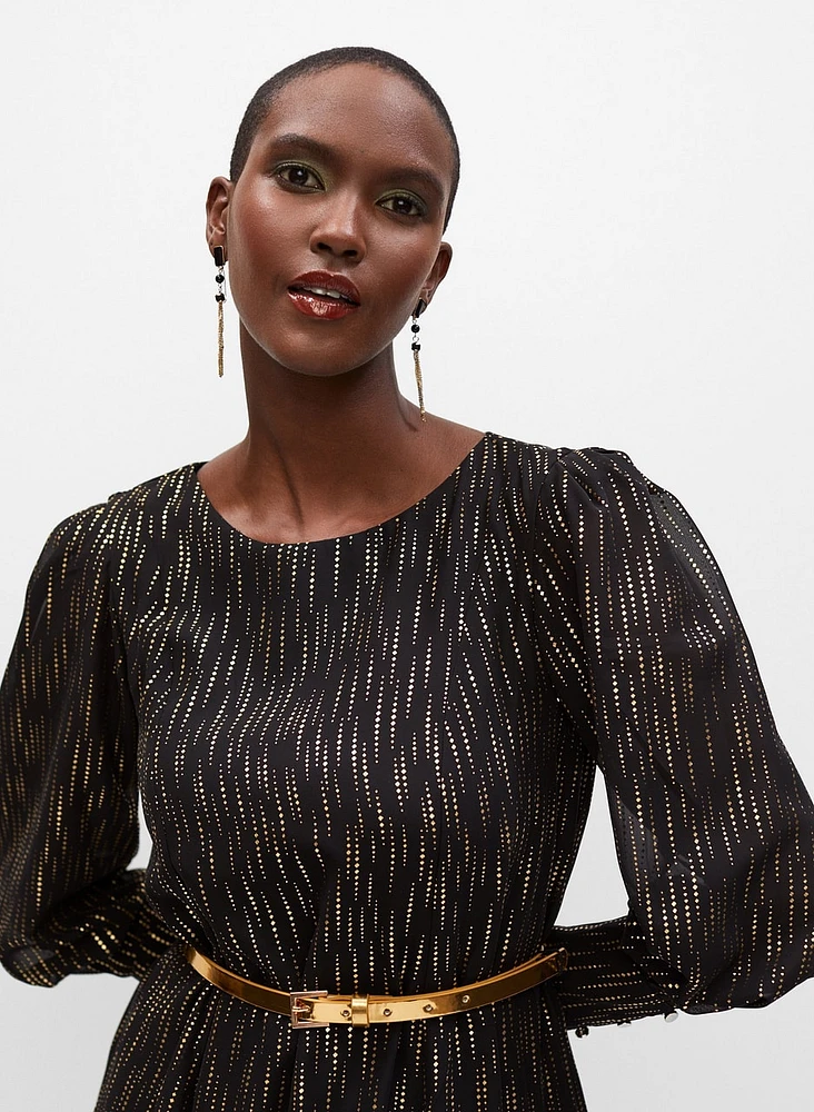 Robe à motif et ceinture dorés