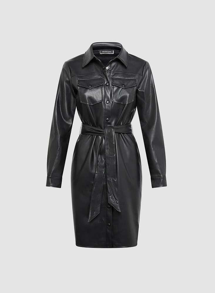Robe en cuir végane à col chemisier