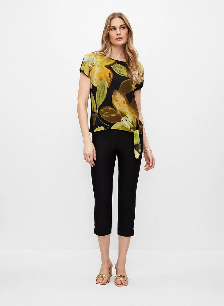 Essential Pull-On Capri Pants