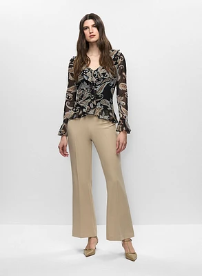 Haut volanté et pantalon évasé