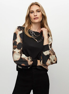 Camouflage Print Sleeve Top