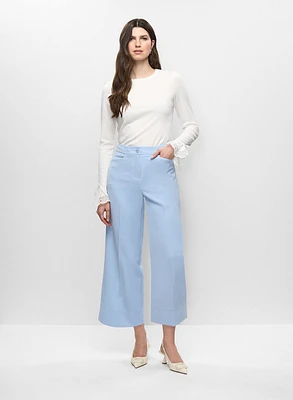 Haut à poignets évasés et pantalon habillé à ourlet large
