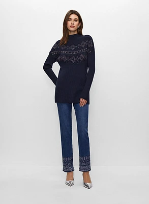 Pull à empiècements en pierres et jean à broderies