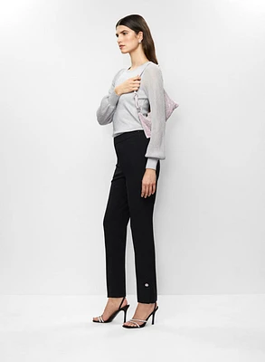 Pull ras-du-cou et pantalon étroit