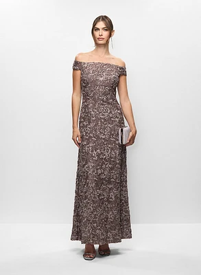Robe de soirée à broderies en soutache