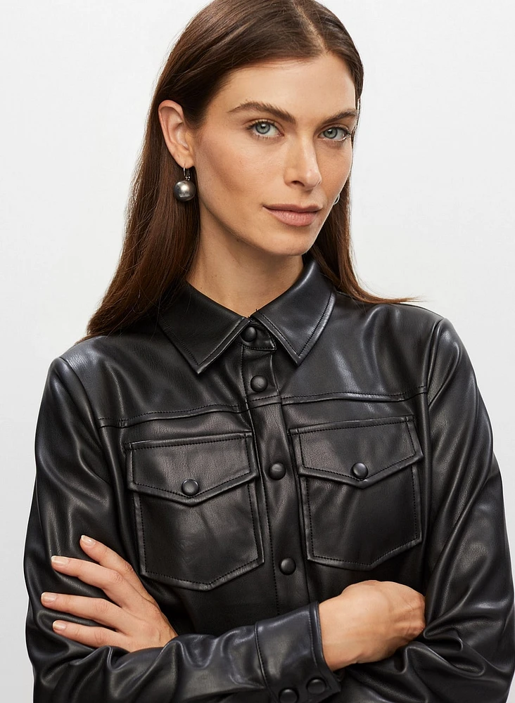 Robe en cuir végane à col chemisier