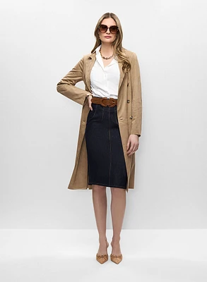 Manteau en suède végane et jupe crayon