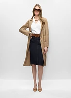 Manteau en suède végane et jupe crayon