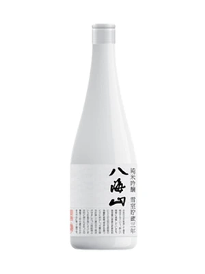 Hakkaisan Snow Aged Junmai Daiginjo Sake