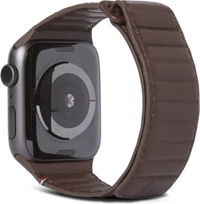 - Apple Watch 42/44/45mm Leather Magnetic Traction Strap