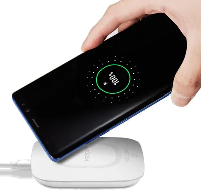 F301W Essential Ultra Slim Wireless Charging Pad