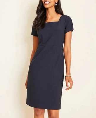 Ann Taylor The Petite Square Neck Sheath Dress in Seasonless Stretch Size 00 Perfect Navy Women's