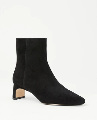 Ann Taylor Blade Heel Suede Booties 5 Black Women's