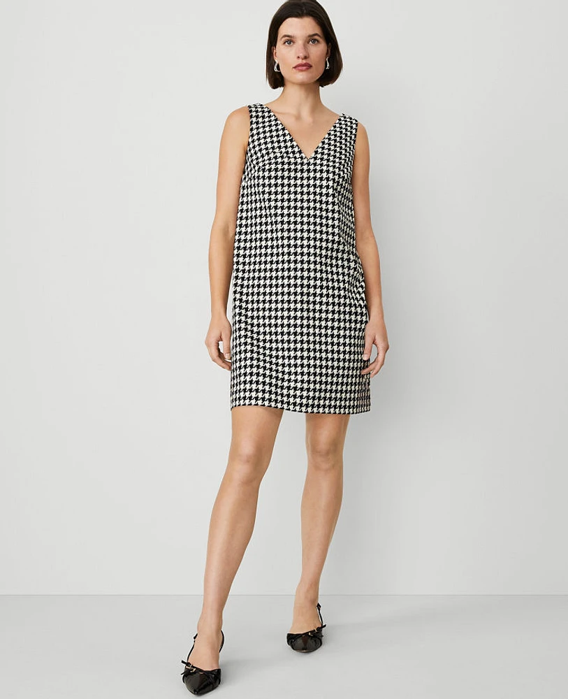 Ann Taylor Houndstooth V-Neck Sleeveless Shift Dress Black/White Multi Women's