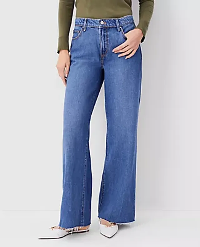 Ann Taylor AT Weekend Mid Rise Wide Leg Jeans Authentic Light Indigo Wash