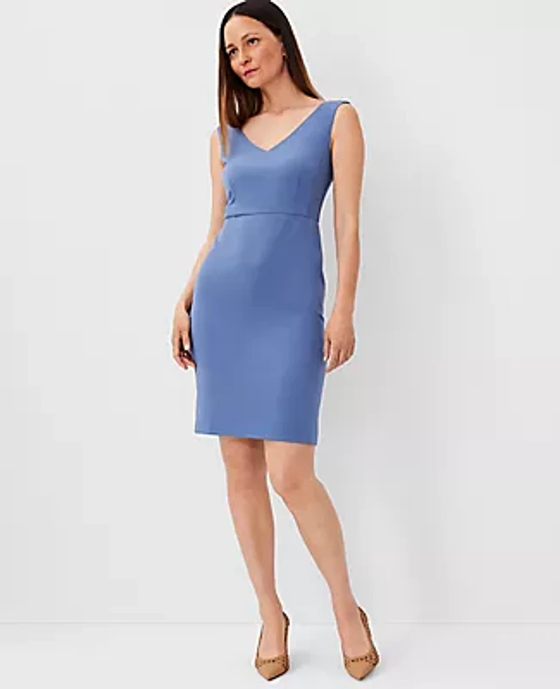 Ann Taylor Petite The Open V-neck Sheath Dress Seasonless Stretch