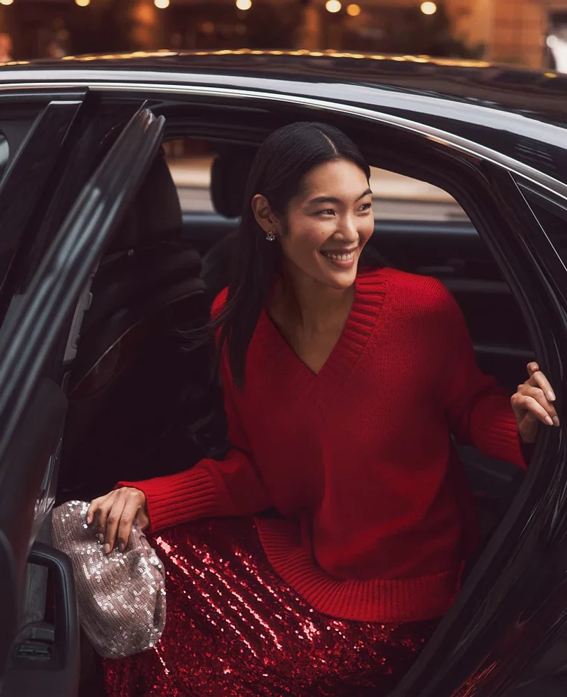 Ann Taylor Petite Oversized V-Neck Sweater Iconic Red Women's