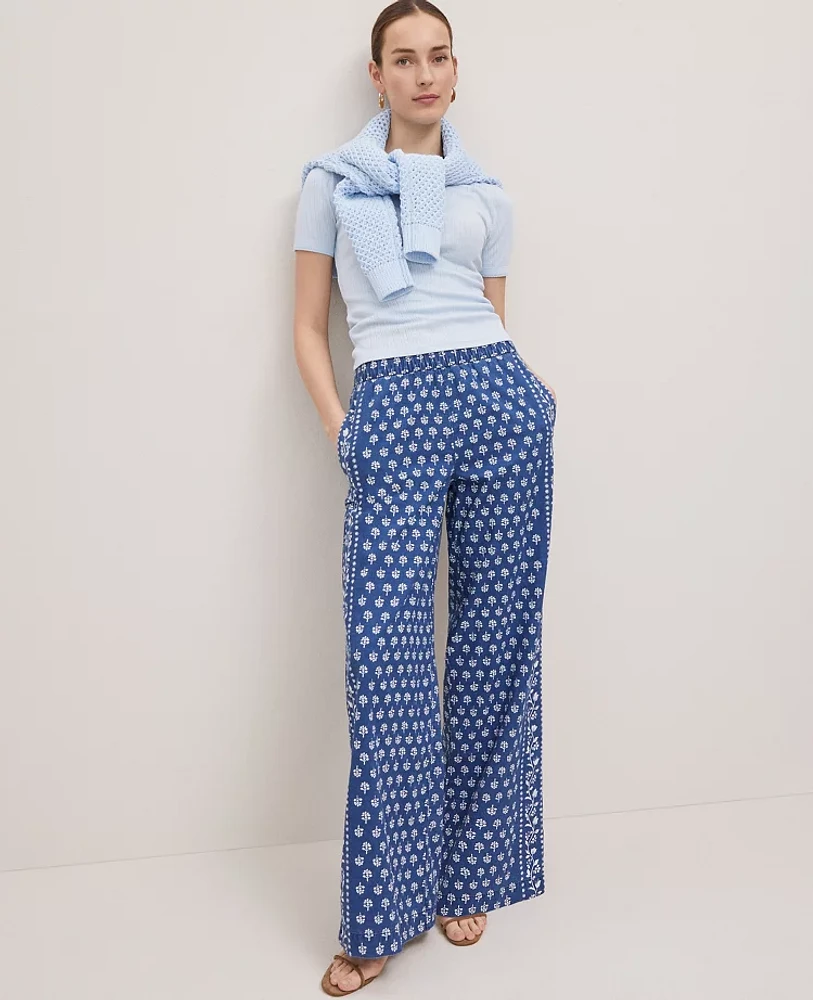 Ann Taylor Weekend Collection Pull-On Wide-Leg Pant in Petal Print Size Medium Blue Women's