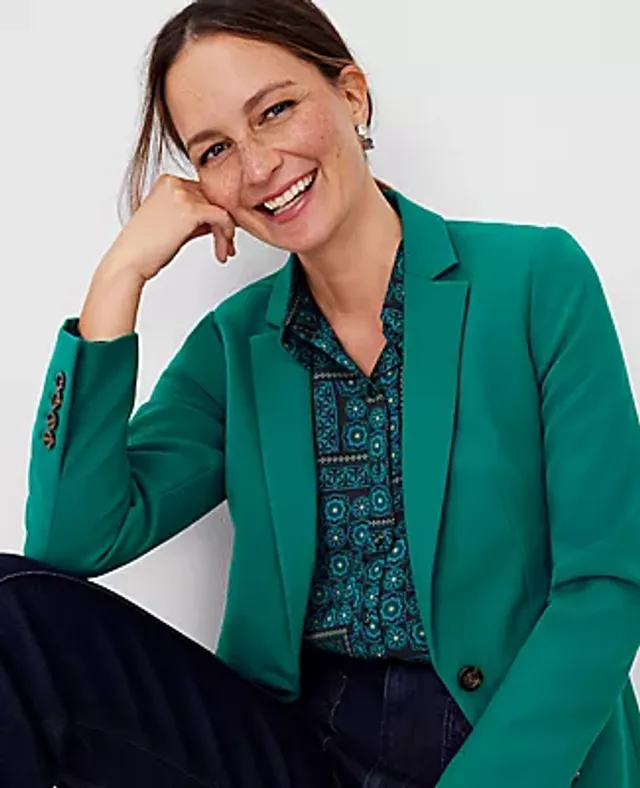 The Petite Cutaway Blazer in Bi-Stretch