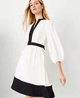 Ann Taylor Colorblock Flare Dress Size 2 Winter White Women's