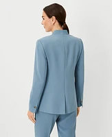 Ann Taylor The Petite Long Cutaway Blazer in Fluid Crepe Size 8 Blue Echo Women's