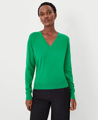 Ann Taylor V-Neck Sweater Grass Green Women's