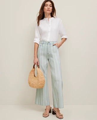 Ann Taylor The Petite Wide-Leg Crop Jean Light Denim Women's