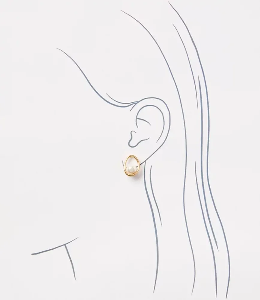 Pearlized Stud Earrings