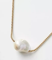 Pearlized Pendant Necklace