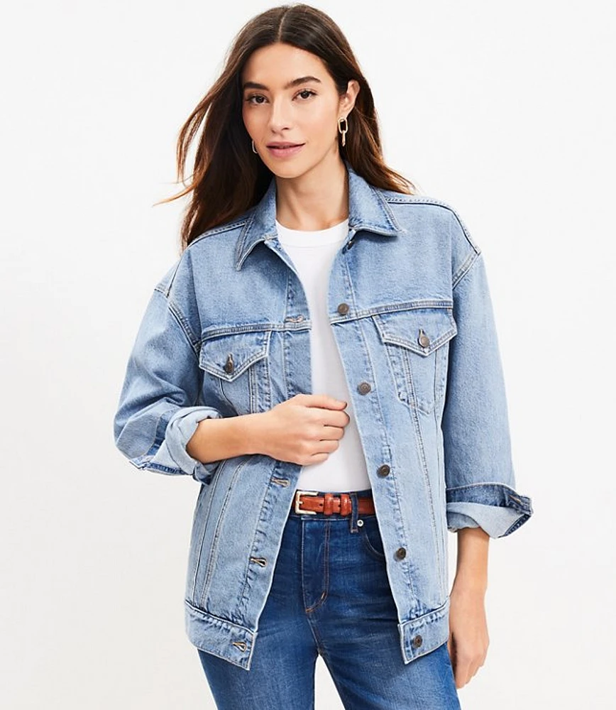 Petite Oversized Denim Trucker Jacket in Light Wash Indigo